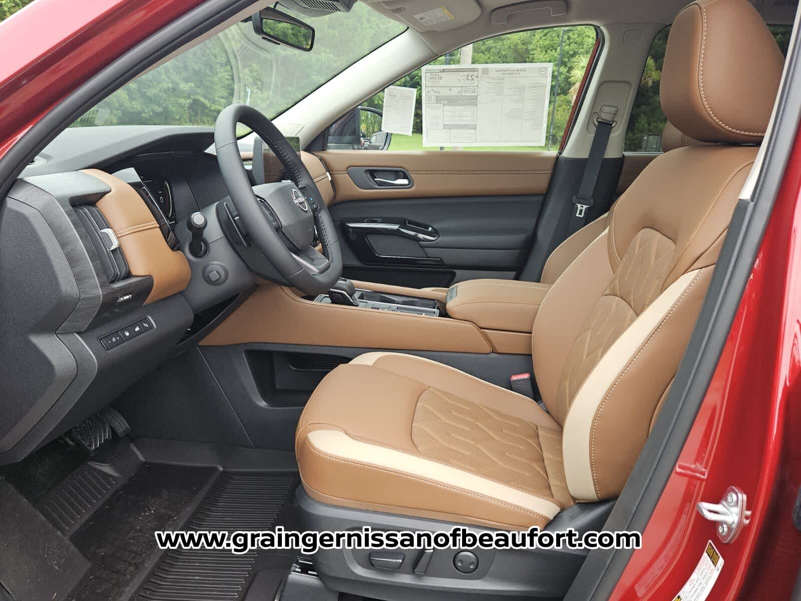 2026 Nissan Pathfinder Platinum
