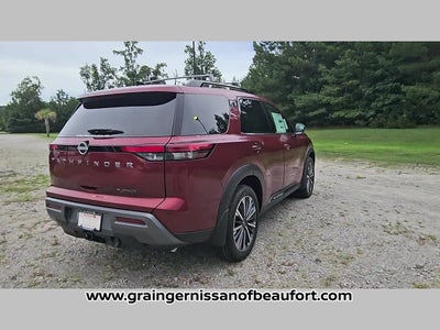 2026 Nissan Pathfinder Platinum
