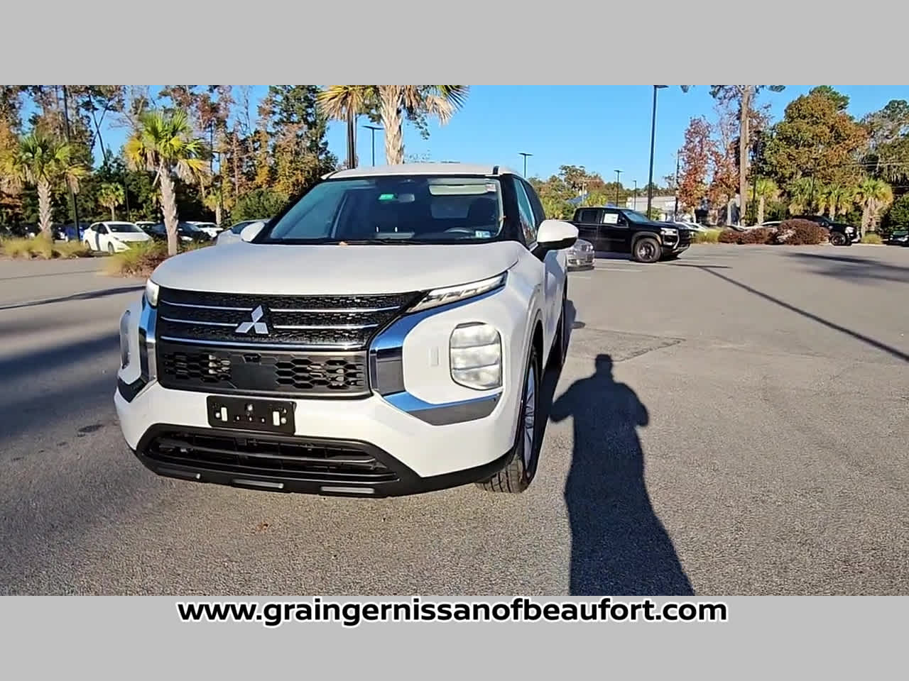 2022 Mitsubishi Outlander ES