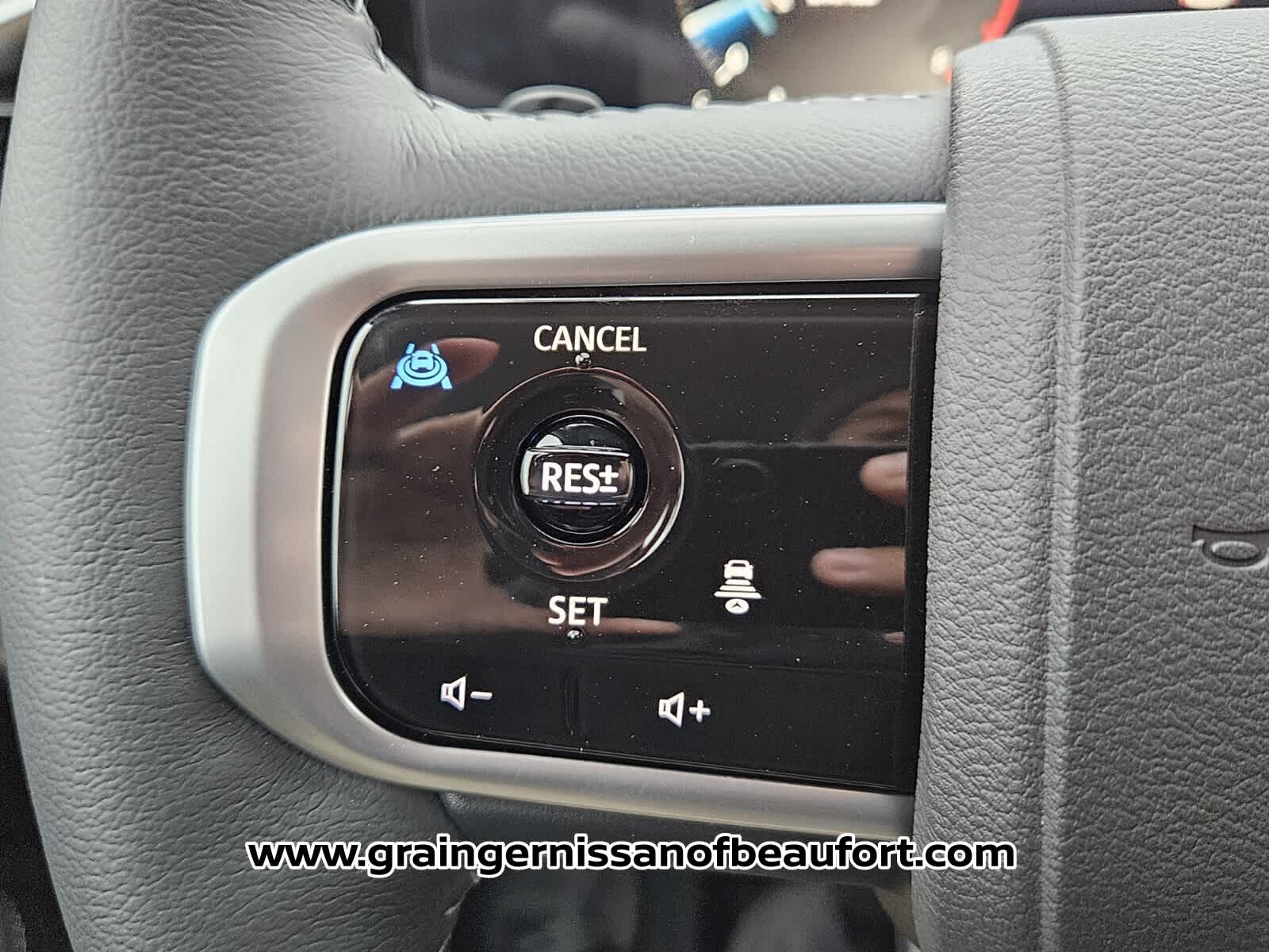 2026 Nissan Armada SV