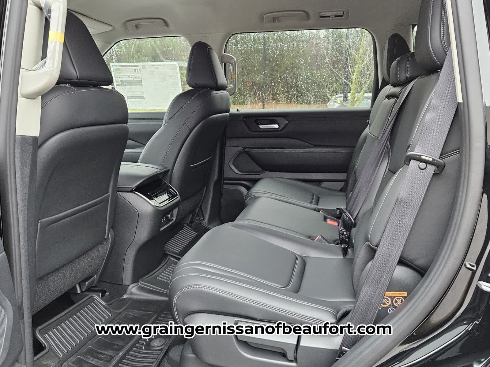 2026 Nissan Armada SV