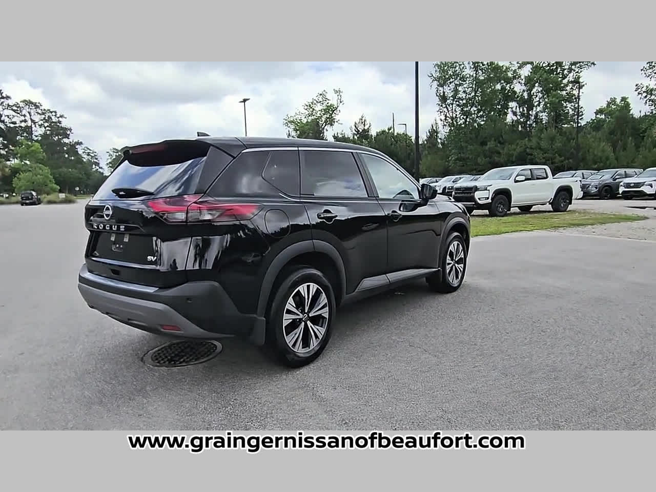 2023 Nissan Rogue SV