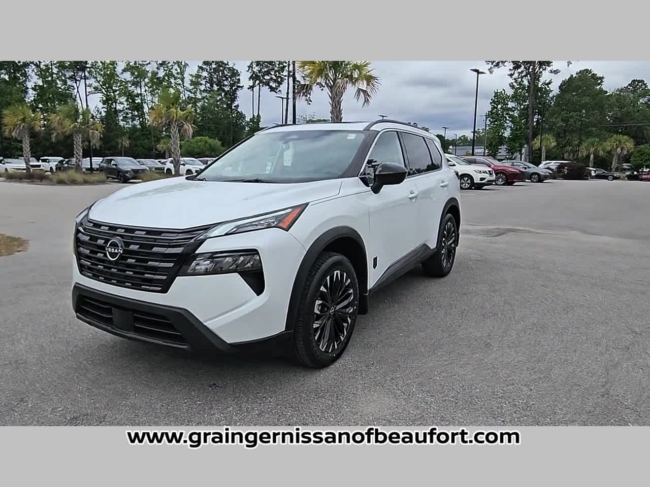 2026 Nissan Rogue Dark Armor