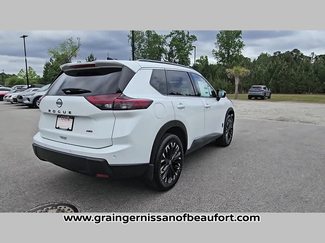 2026 Nissan Rogue Dark Armor