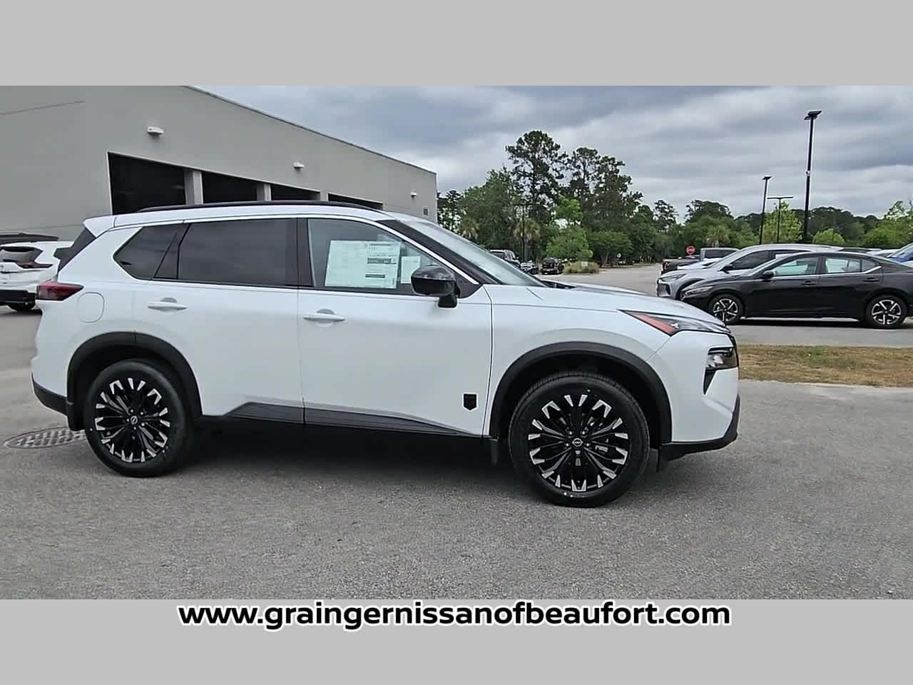 2026 Nissan Rogue Dark Armor