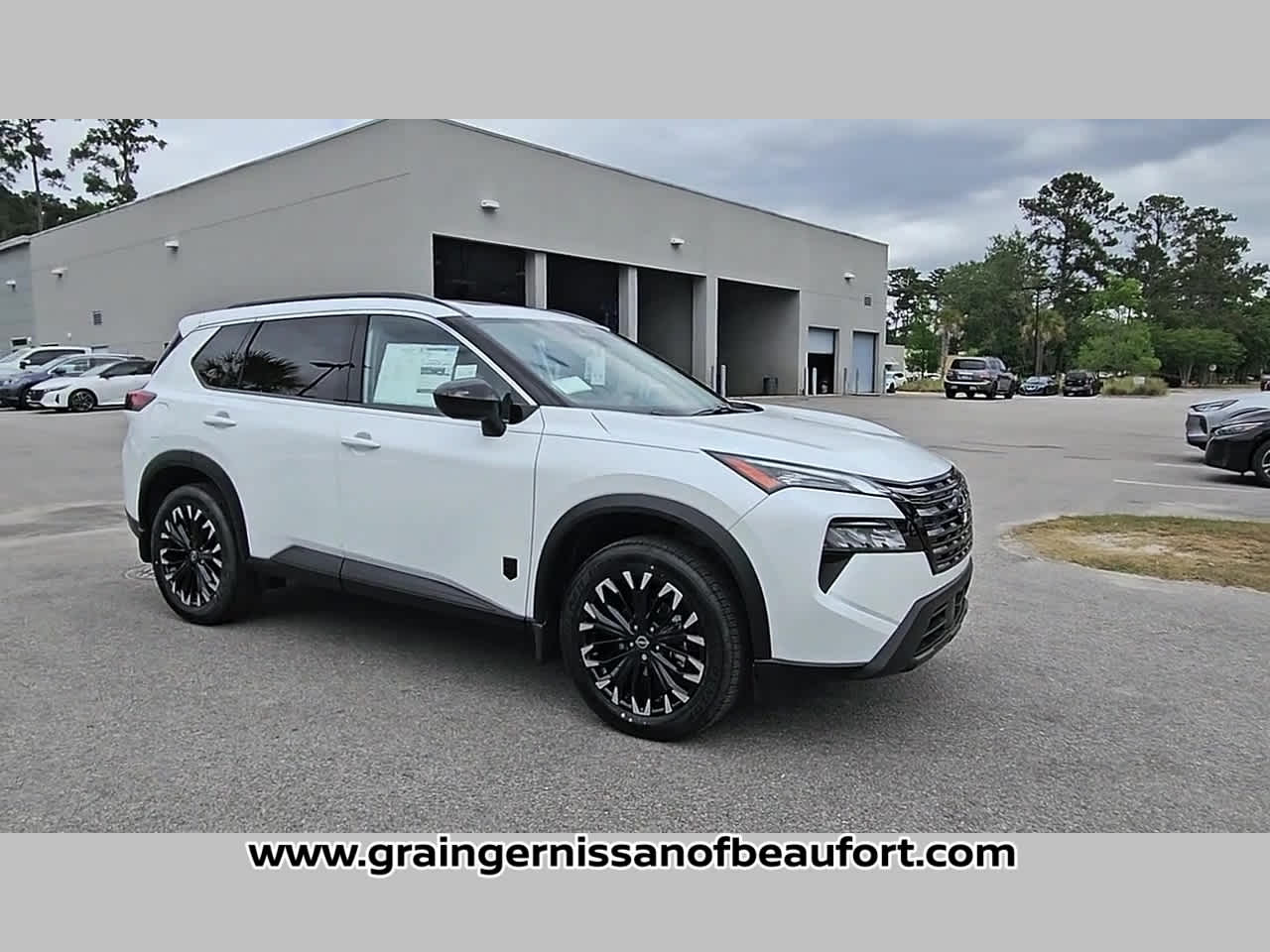 2026 Nissan Rogue Dark Armor