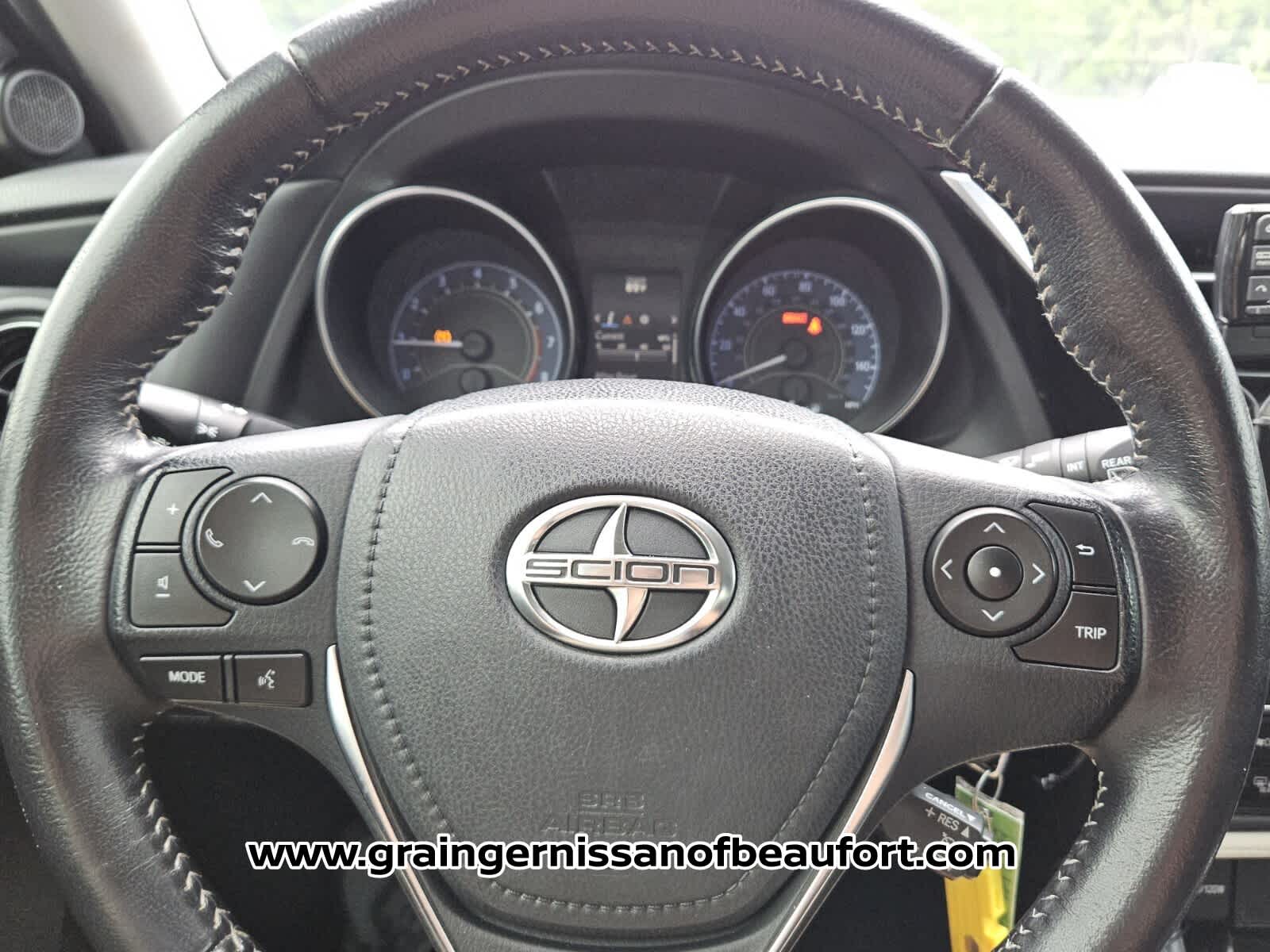 2016 Scion iM 5dr HB Man (Natl)
