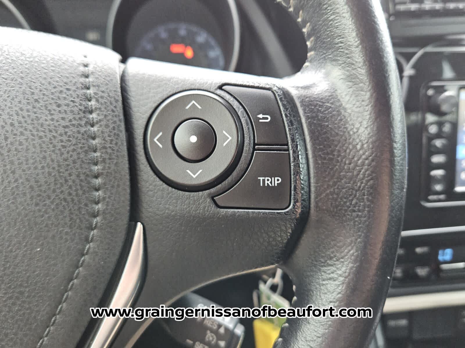 2016 Scion iM 5dr HB Man (Natl)