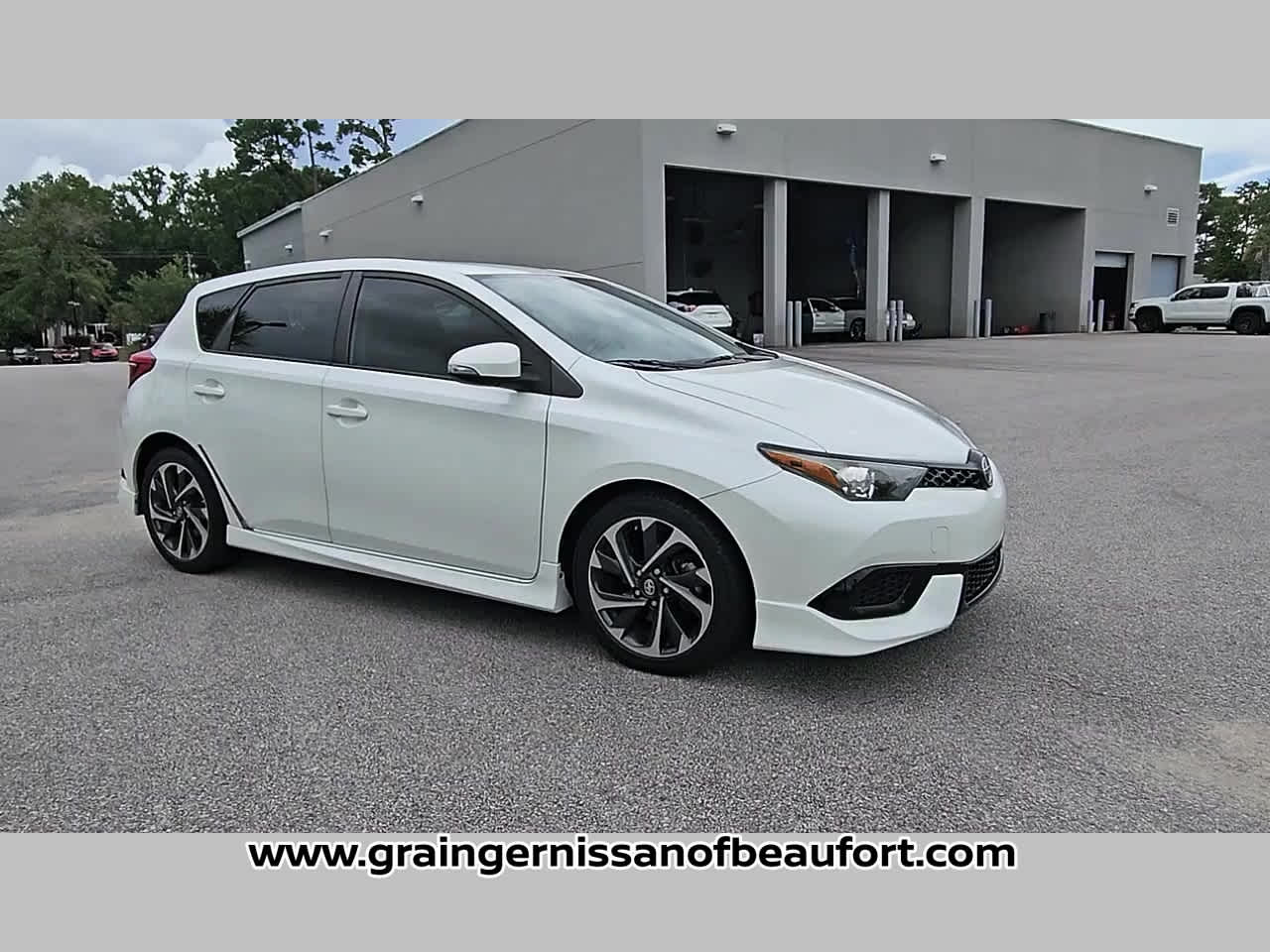 2016 Scion iM 5dr HB Man (Natl)