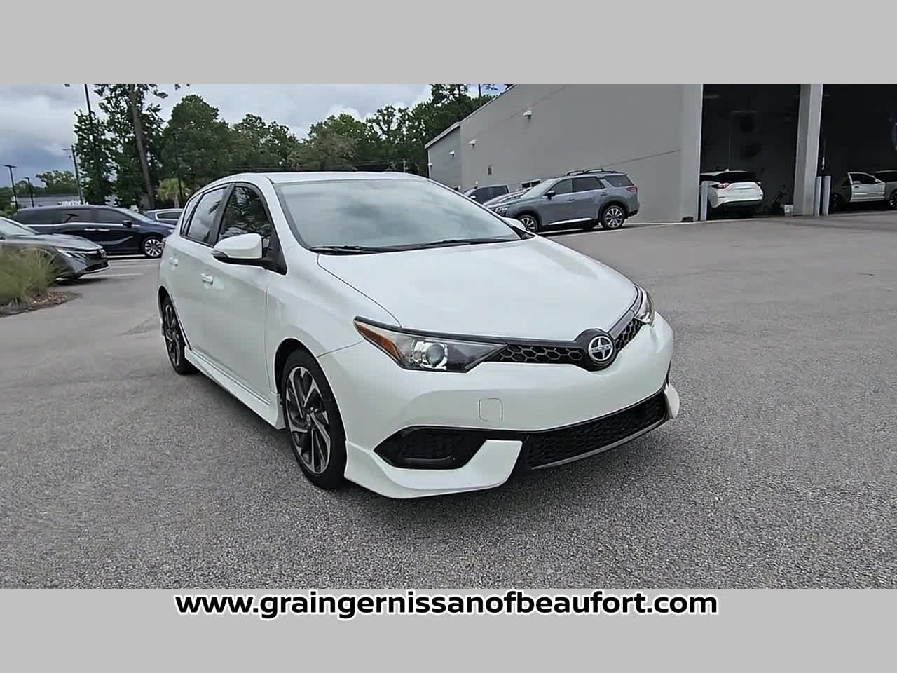 2016 Scion iM 5dr HB Man (Natl)