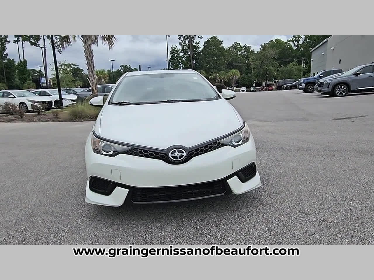 2016 Scion iM 5dr HB Man (Natl)