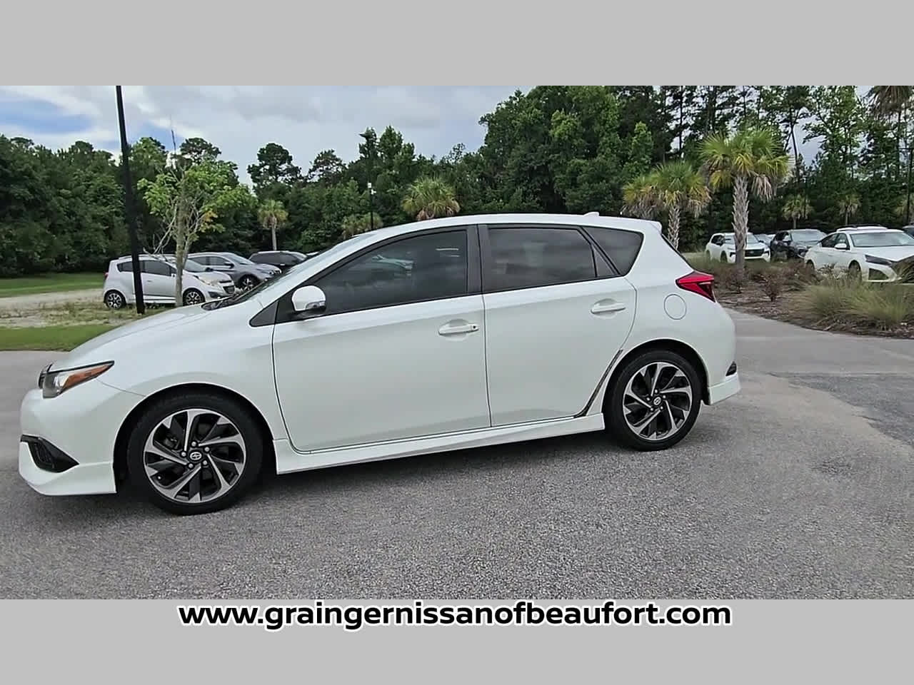 2016 Scion iM 5dr HB Man (Natl)