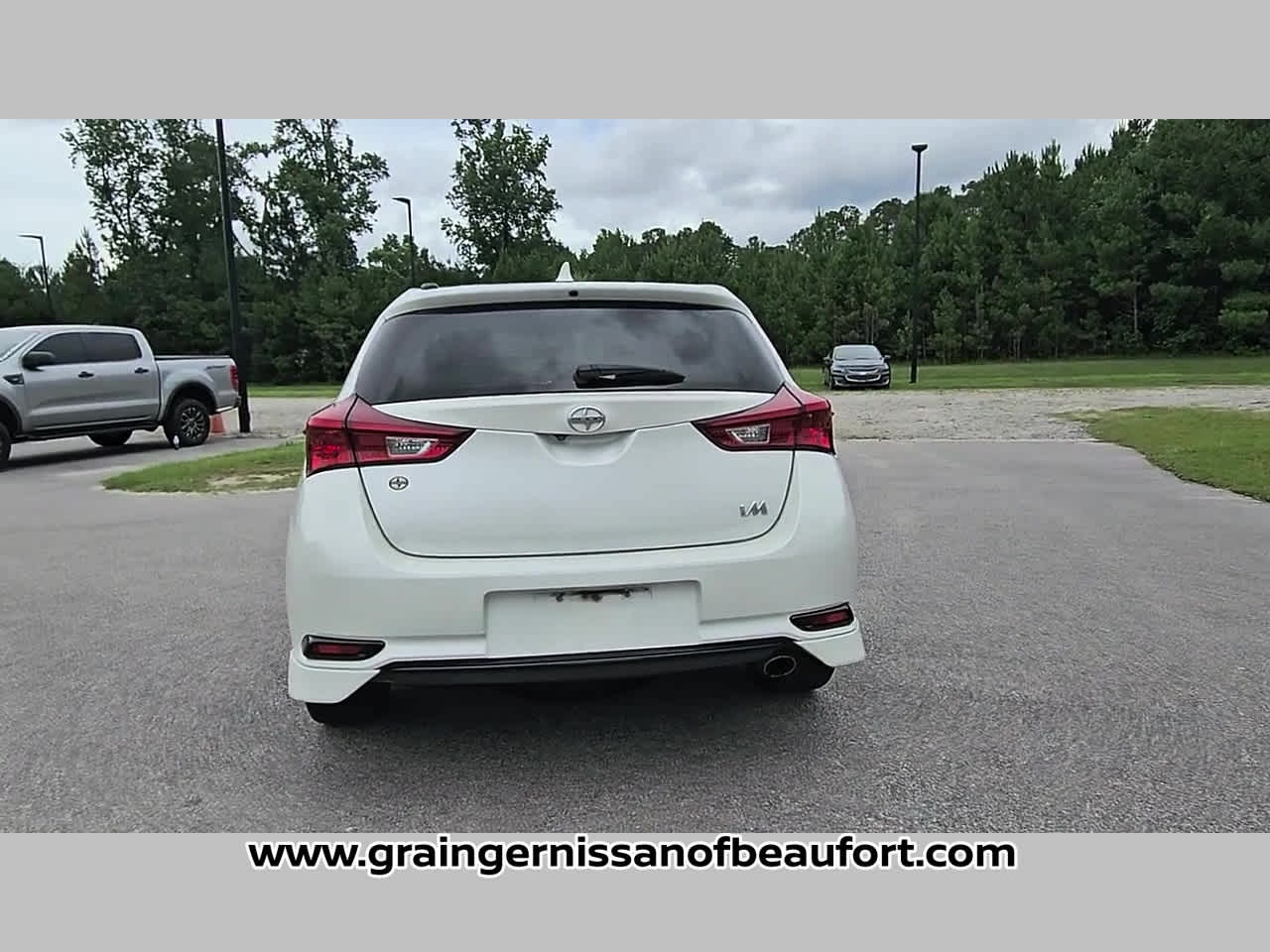 2016 Scion iM 5dr HB Man (Natl)