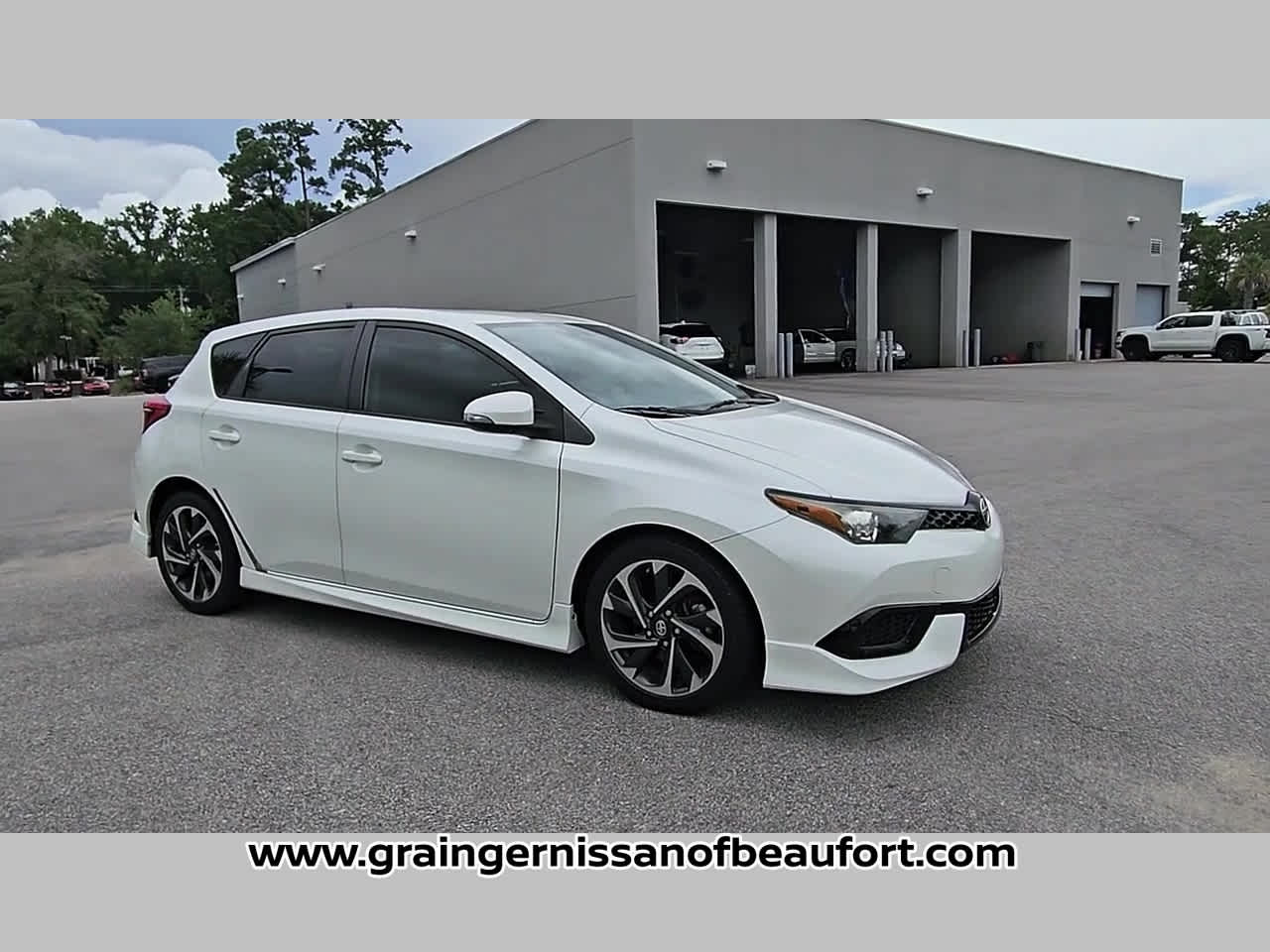 2016 Scion iM 5dr HB Man (Natl)