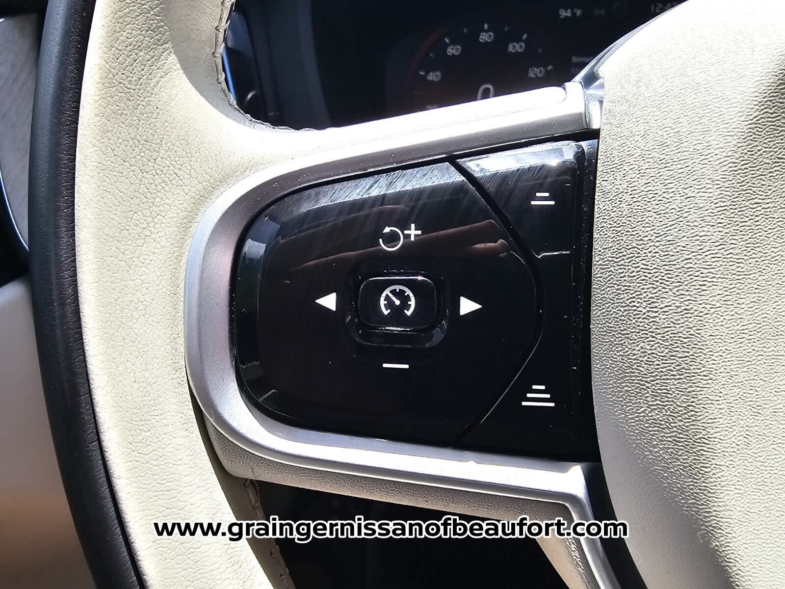 2020 Volvo XC60 Inscription